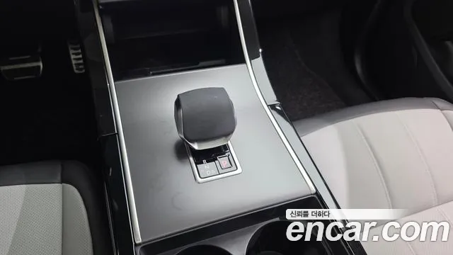 Land Rover Range Rover Evoque 2025 — фото 18