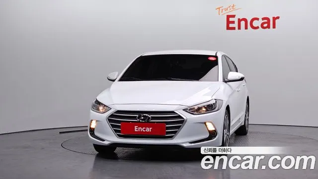 Hyundai AVANTE 2018 — фото 3