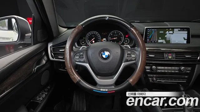 BMW X6 2019 — фото 19