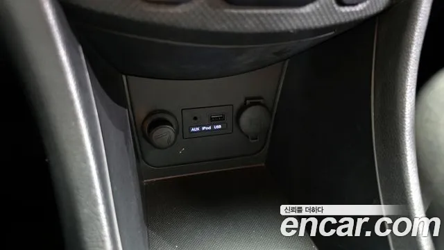 Hyundai Accent 2011 — фото 18