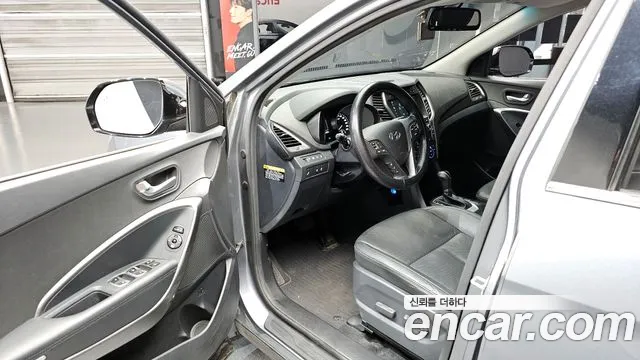 Hyundai Santafe 2018 — фото 10