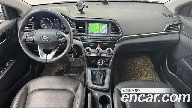 Hyundai AVANTE 2020 — фото 10