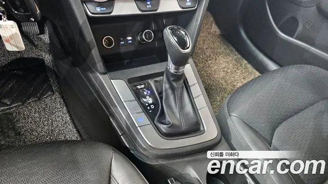Hyundai AVANTE 2020 — фото 12