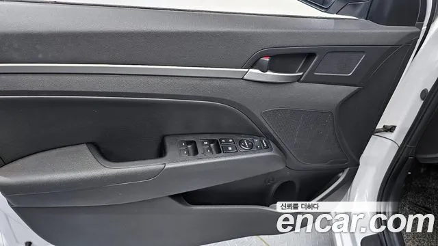 Hyundai AVANTE 2020 — фото 14