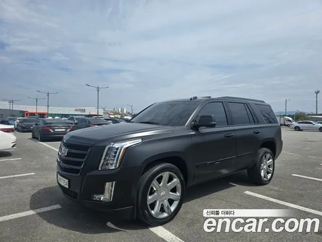 Cadillac Escalade 2017 — фото 1