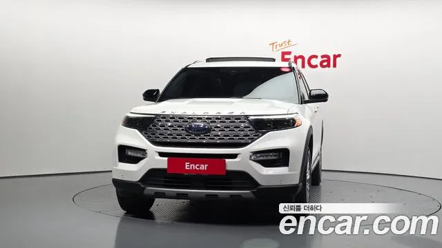Ford Explorer 2020 — фото 3