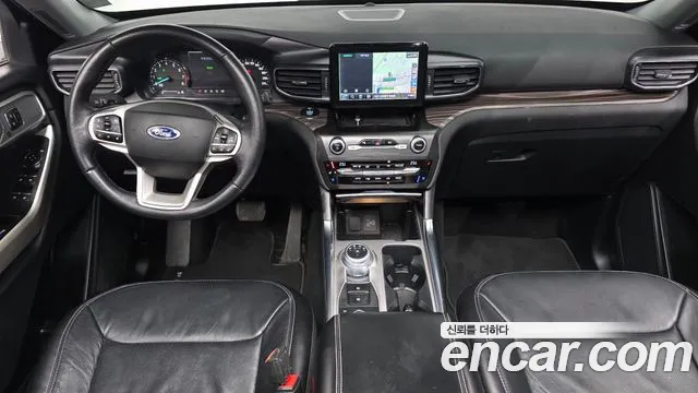 Ford Explorer 2020 — фото 10