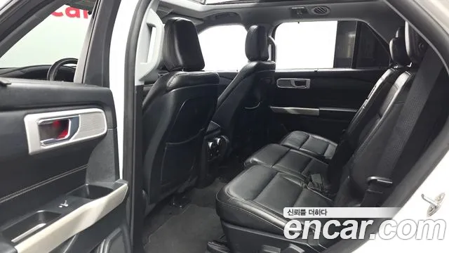Ford Explorer 2020 — фото 16