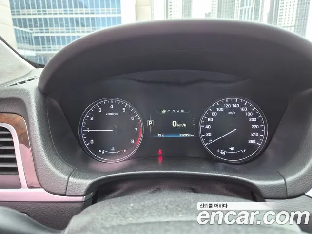 Hyundai Genesis 2016 — фото 11