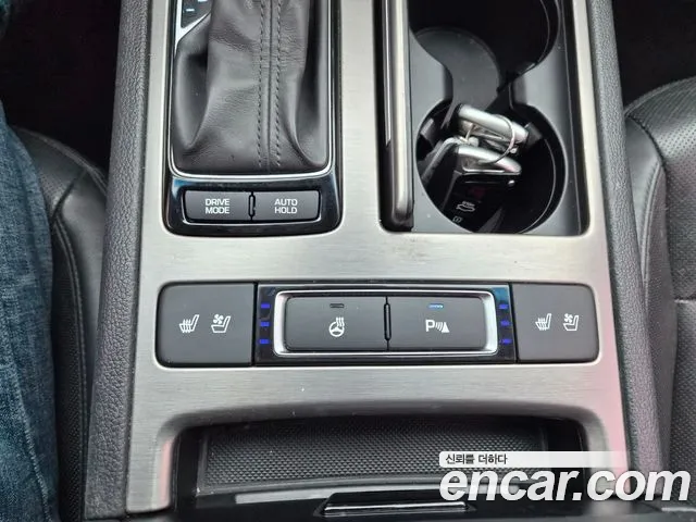 Hyundai Genesis 2016 — фото 16