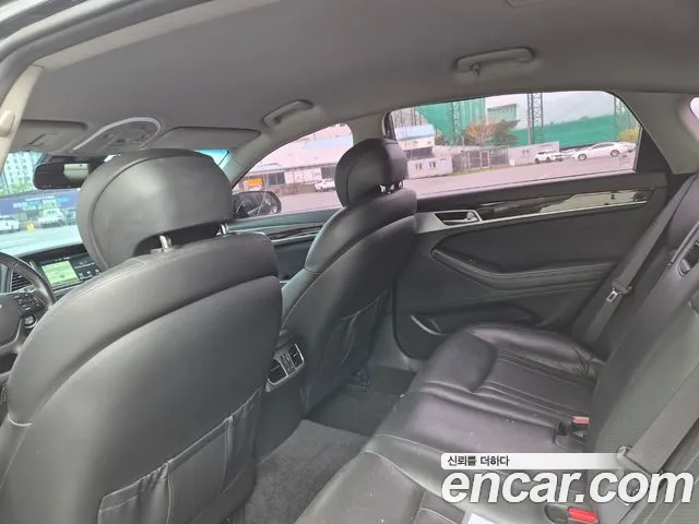 Hyundai Genesis 2016 — фото 18