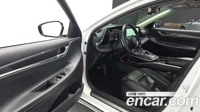 Hyundai Grandeur 2022 — фото 17