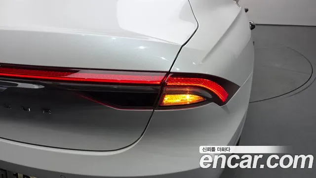 Hyundai Grandeur 2022 — фото 9