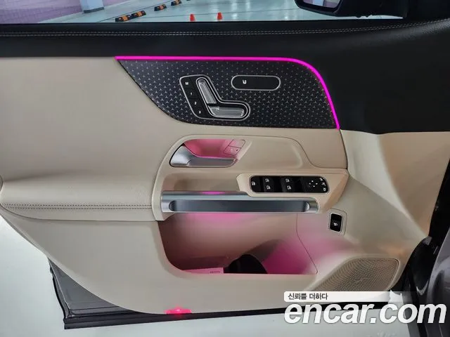 Mercedes-Benz EQB 2026 — фото 12