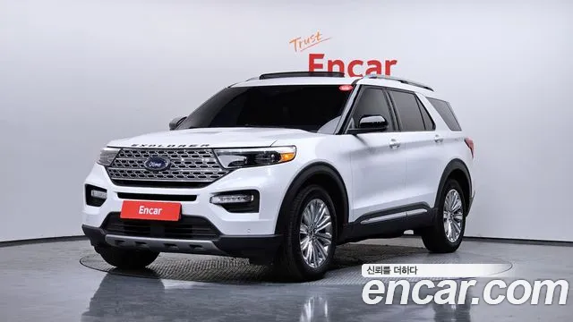 Ford Explorer 2020 — фото 1