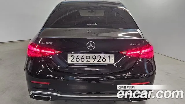 Mercedes-Benz C-Class 2023 — фото 4