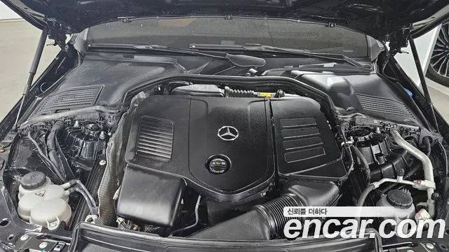 Mercedes-Benz C-Class 2023 — фото 6