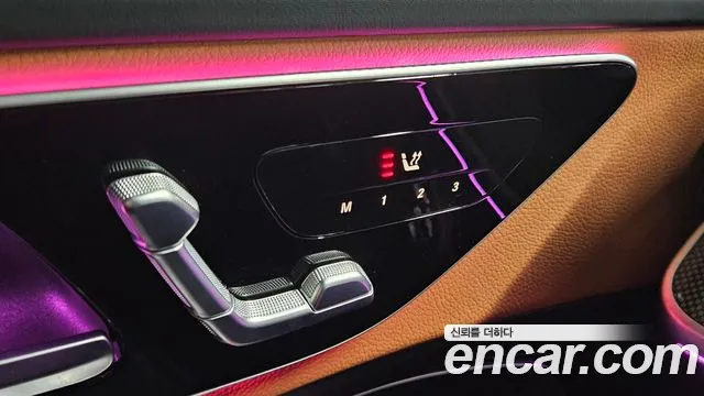 Mercedes-Benz C-Class 2023 — фото 9