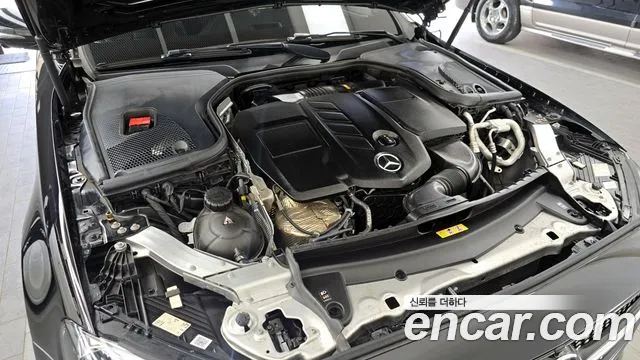 Mercedes-Benz E-Class 2021 — фото 6