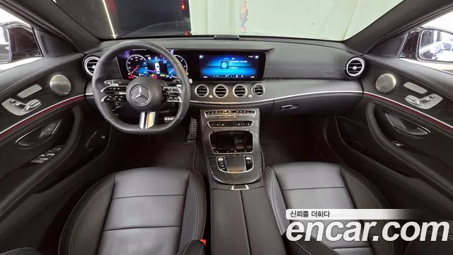 Mercedes-Benz E-Class 2021 — фото 10