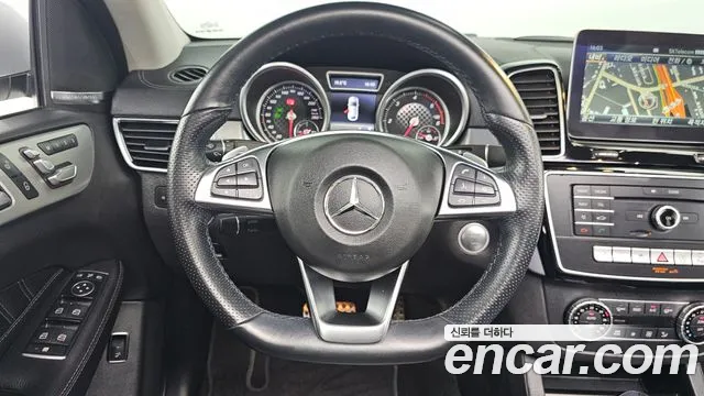 Mercedes-Benz GLE-Class 2017 — фото 13