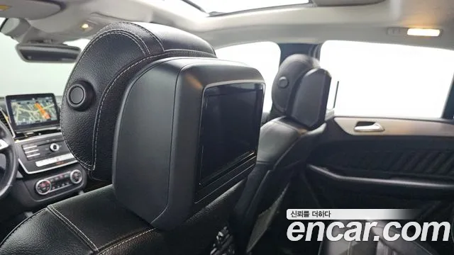 Mercedes-Benz GLE-Class 2017 — фото 17