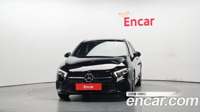 Mercedes-Benz A-Class 2022 — фото 2