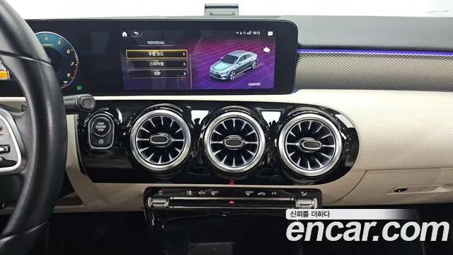 Mercedes-Benz A-Class 2022 — фото 19