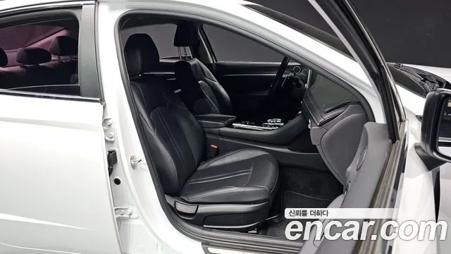 Hyundai Sonata 2020 — фото 12
