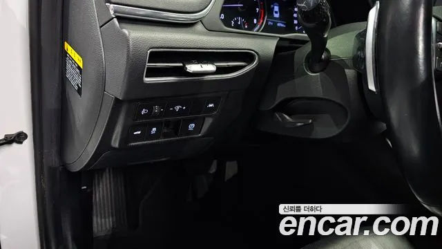 Hyundai Sonata 2020 — фото 18