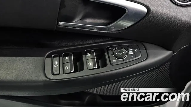 Hyundai Sonata 2020 — фото 19