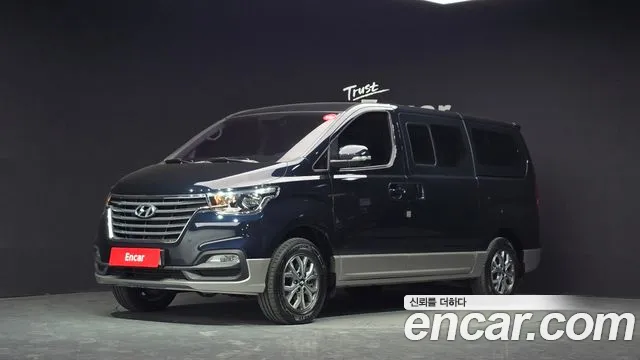 Hyundai Starex 2019 — фото 1