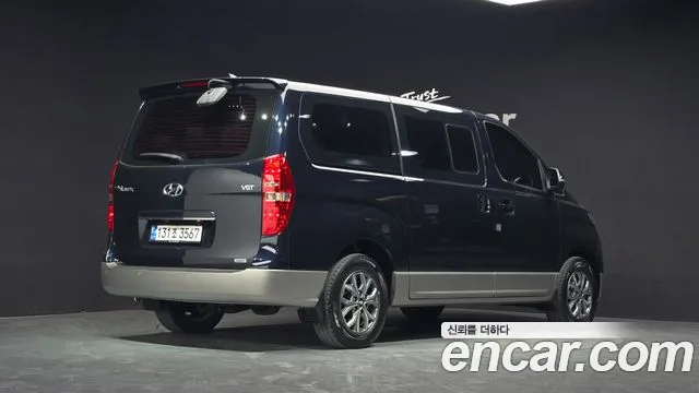 Hyundai Starex 2019 — фото 2