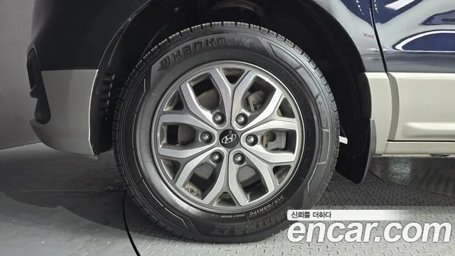 Hyundai Starex 2019 — фото 5