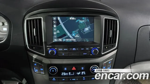 Hyundai Starex 2019 — фото 20