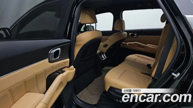 Kia Sorento 2022 — фото 17