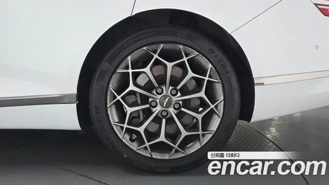 Genesis G80 2022 — фото 7