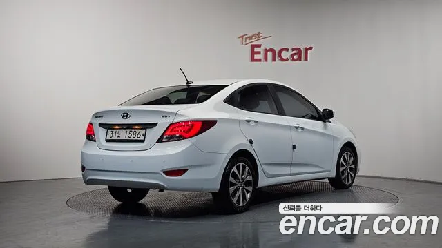 Hyundai Accent 2015 — фото 2