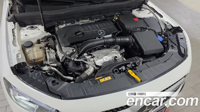 Mercedes-Benz GLB-Class 2022 — фото 6