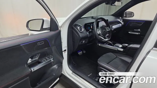 Mercedes-Benz GLB-Class 2022 — фото 13
