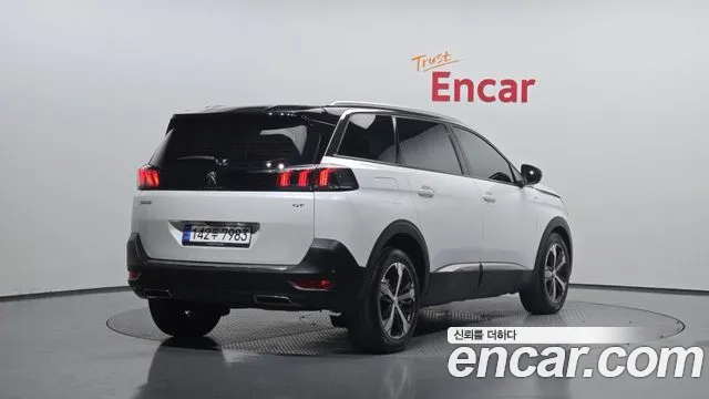 Peugeot 5008 2022 — фото 2