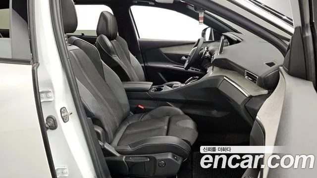 Peugeot 5008 2022 — фото 18