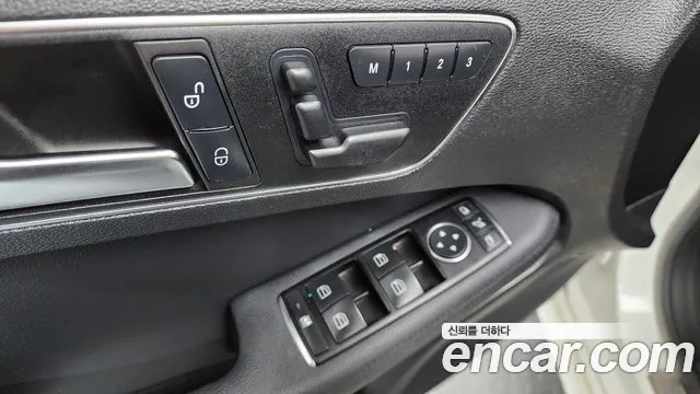 Mercedes-Benz E-Class 2012 — фото 15