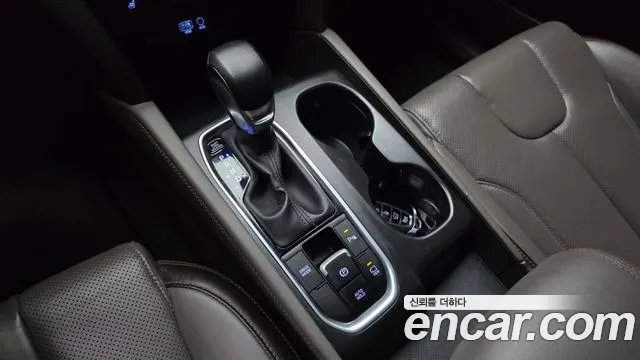 Hyundai Santafe 2019 — фото 12