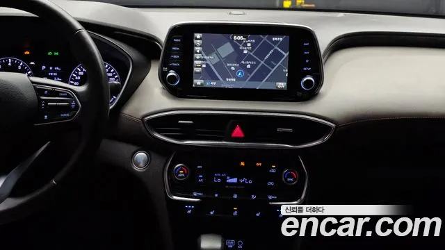 Hyundai Santafe 2019 — фото 20