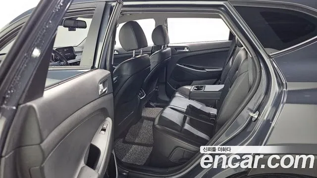 Hyundai Tucson 2020 — фото 17