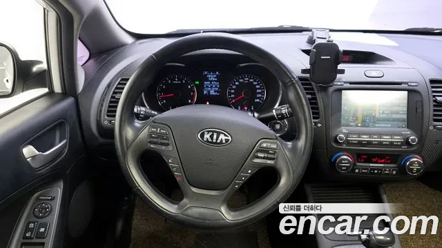 Kia K3 2015 — фото 13