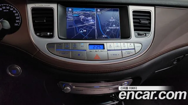 Hyundai Genesis 2012 — фото 19
