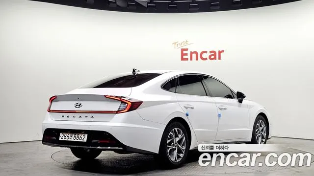 Hyundai Sonata 2022 — фото 2