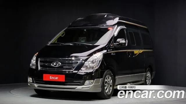 Hyundai Starex 2017 — фото 1